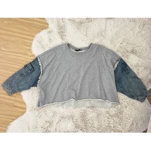 Denim sleeve sweatshirt